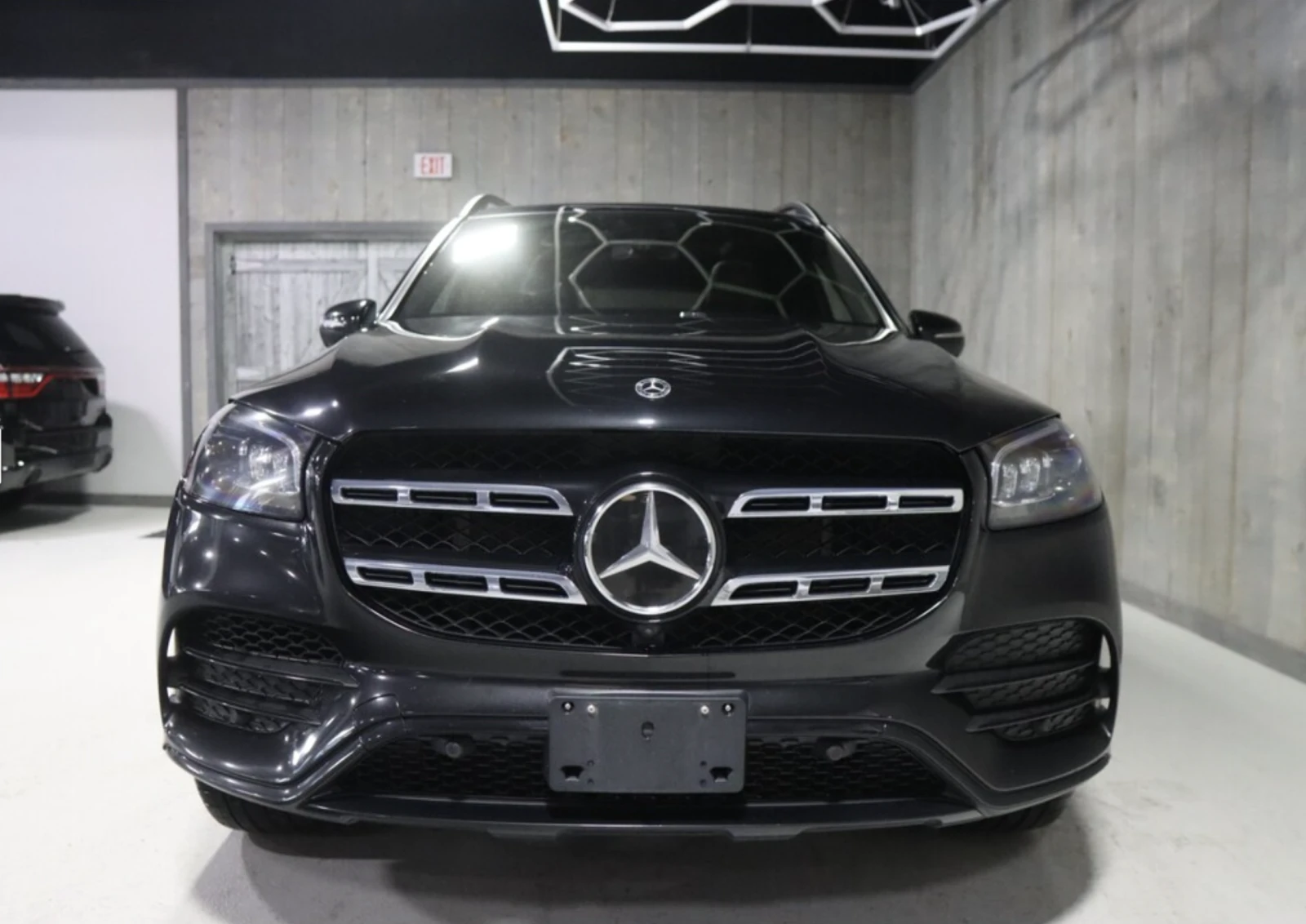 Mercedes-Benz GLS580  - изображение 4