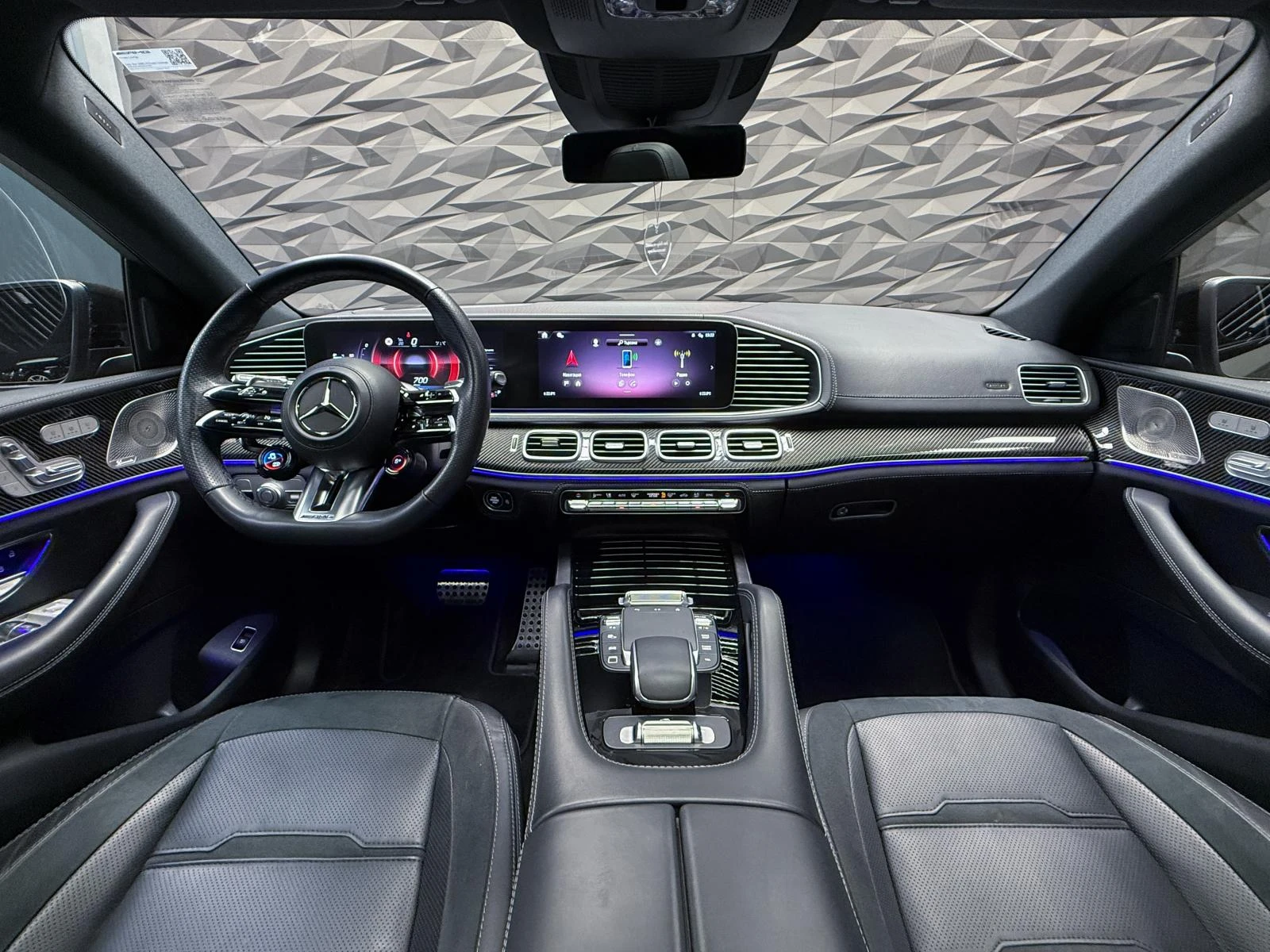 Mercedes-Benz GLE 53 4MATIC 4MATIC+ Coupe * Burmester * Panorama - изображение 5