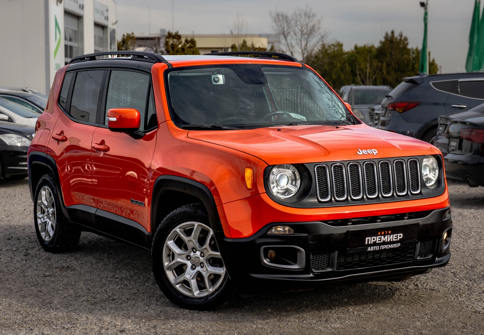 Jeep Renegade LONGITUDE-КАТО НОВА-ГАРАНЦИЯ!, снимка 3 - Автомобили и джипове - 53783838