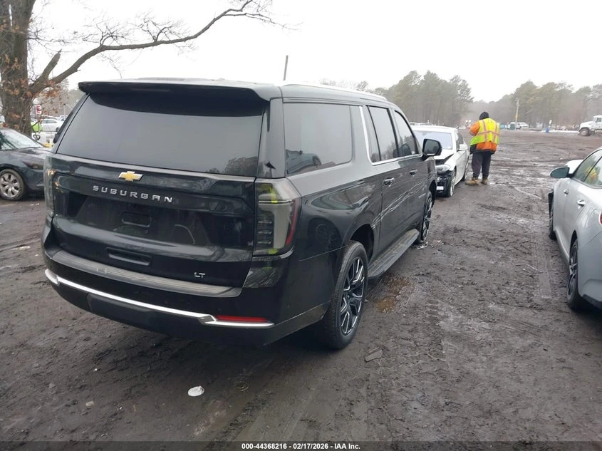 Chevrolet Suburban 5.3L V-8 DI, VVT, 355HP 4X2 Drive | Mobile.bg � ����������� 4
