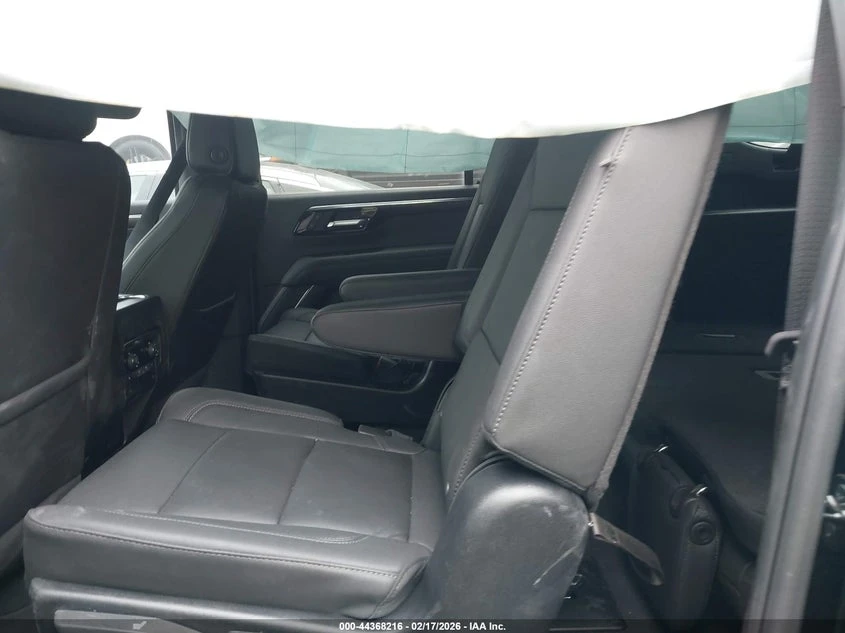 Chevrolet Suburban 5.3L V-8 DI, VVT, 355HP 4X2 Drive | Mobile.bg � ����������� 8