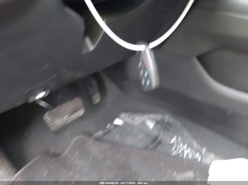 Chevrolet Suburban 5.3L V-8 DI, VVT, 355HP 4X2 Drive | Mobile.bg � ����������� 11