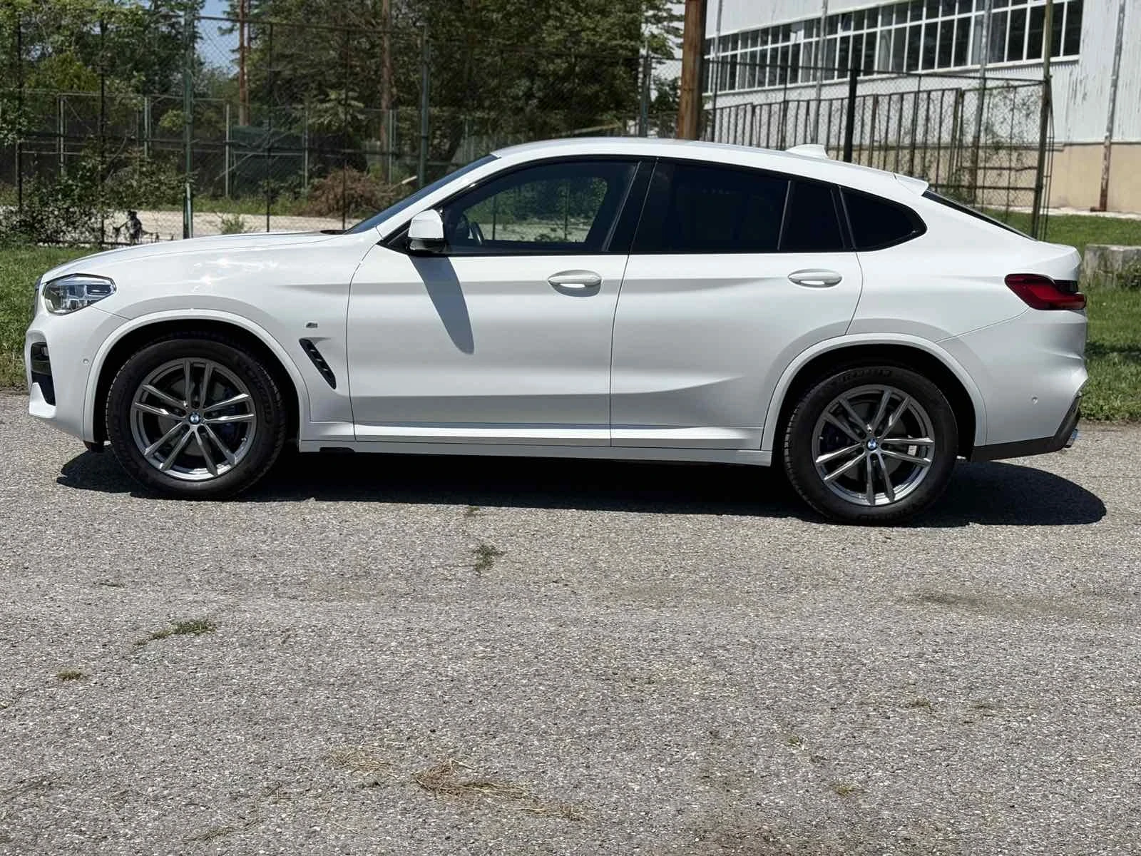 BMW X4 M-Pack/Model 2020/КАФЯВА КОЖА, снимка 2 - Автомобили и джипове - 54844613