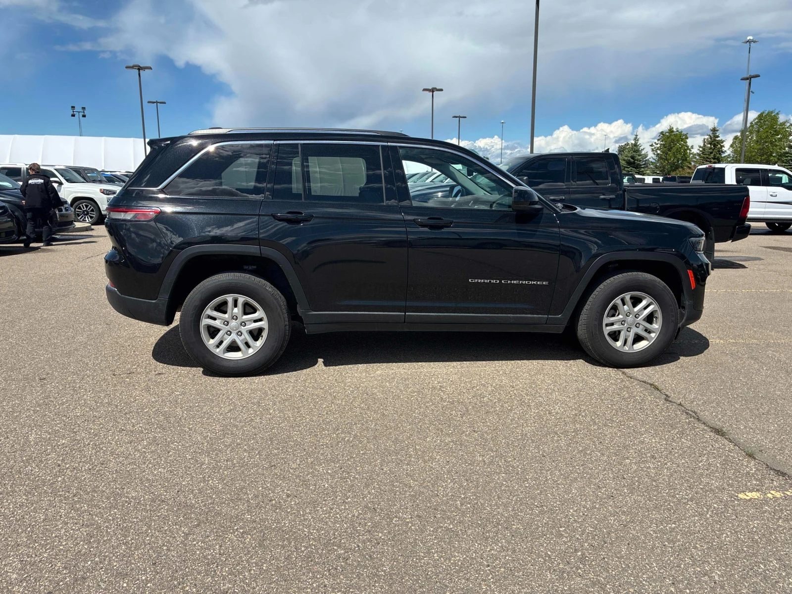 Jeep Grand cherokee Laredo * CARFAX * АВТО КРЕДИТ * , снимка 4 - Автомобили и джипове - 54964093
