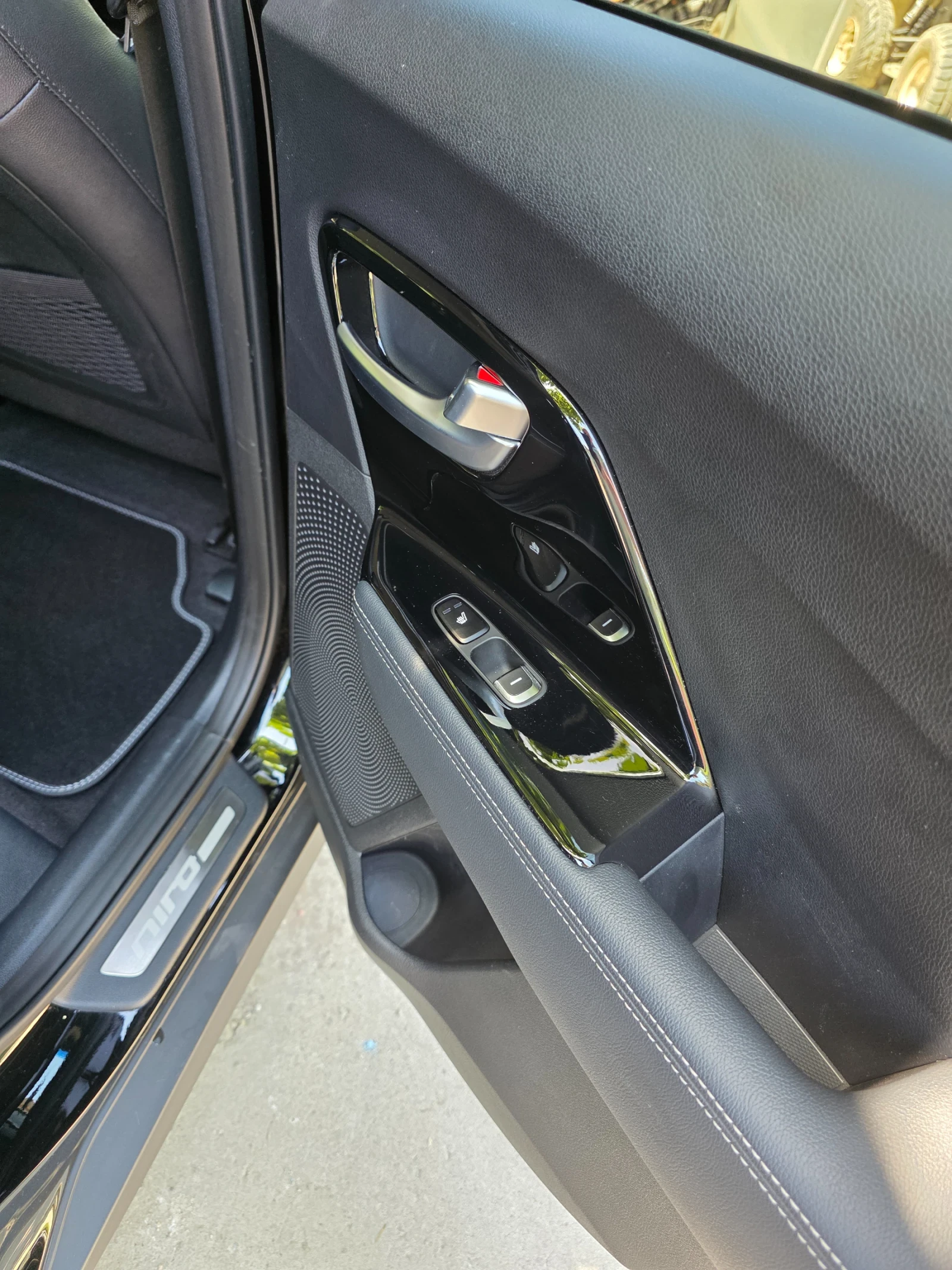 Kia Niro, снимка 7 - Автомобили и джипове - 55088754