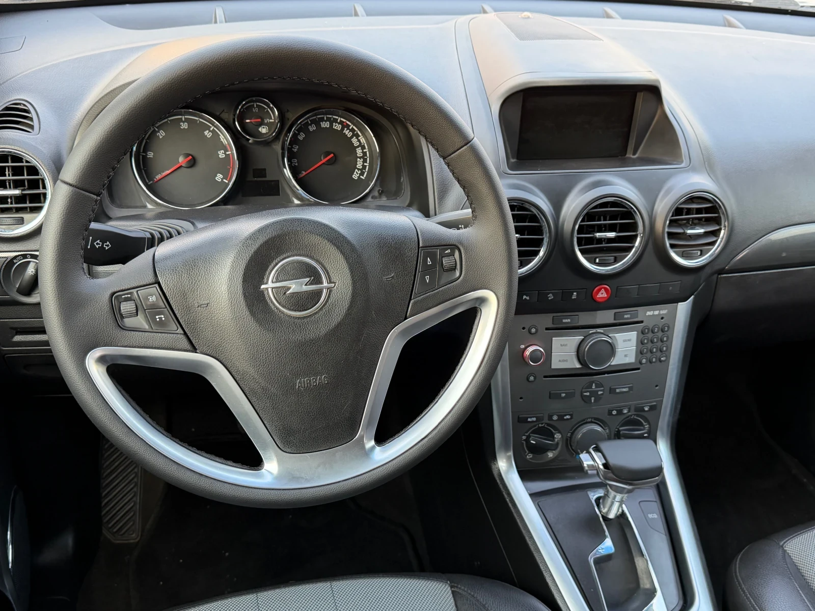 Opel Antara 2.2 CDTI COSMO Face Navi , снимка 11 - Автомобили и джипове - 55792362