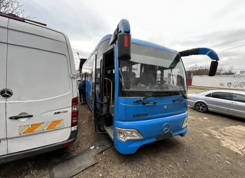 Mercedes-Benz 420 4300к дизел климатик , снимка 1 - Бусове и автобуси - 44421789