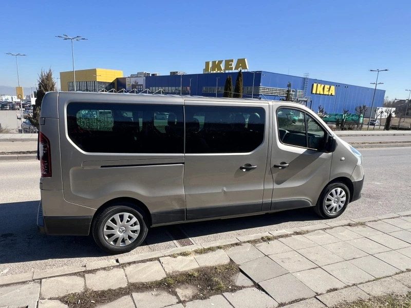 Renault Trafic 1.6 dCi 8+ 1м дълга база, снимка 3 - Бусове и автобуси - 49388037