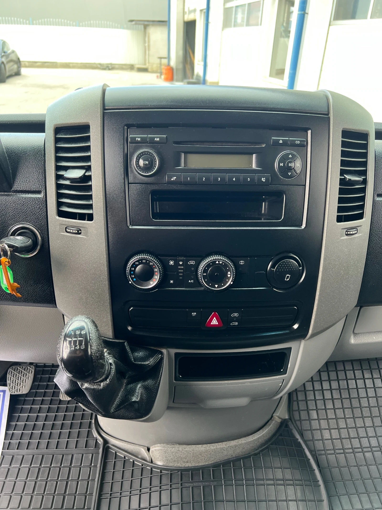Mercedes-Benz Sprinter 315XXL JUMBO / OM646 / Климатроник, снимка 15 - Бусове и автобуси - 54606999