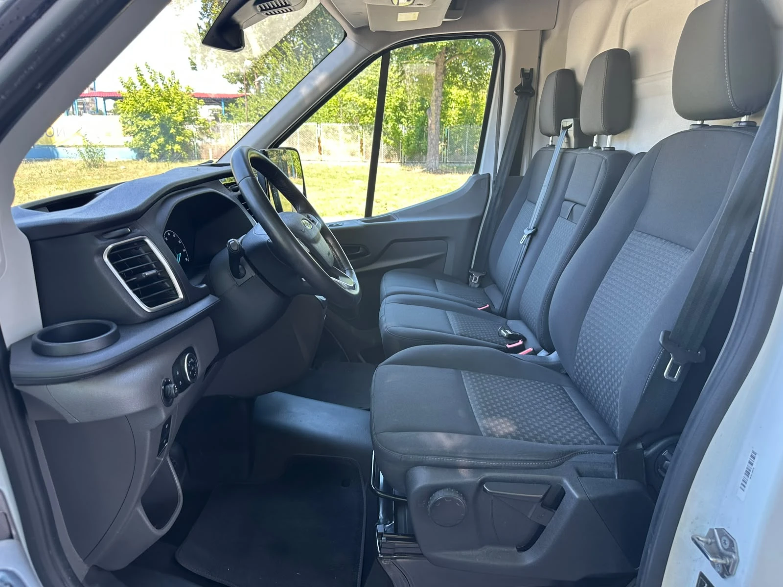 Ford Transit E350* L3* AC/DC* Гаранция* 47km* 184кс* 75kWh, снимка 12 - Бусове и автобуси - 55078495