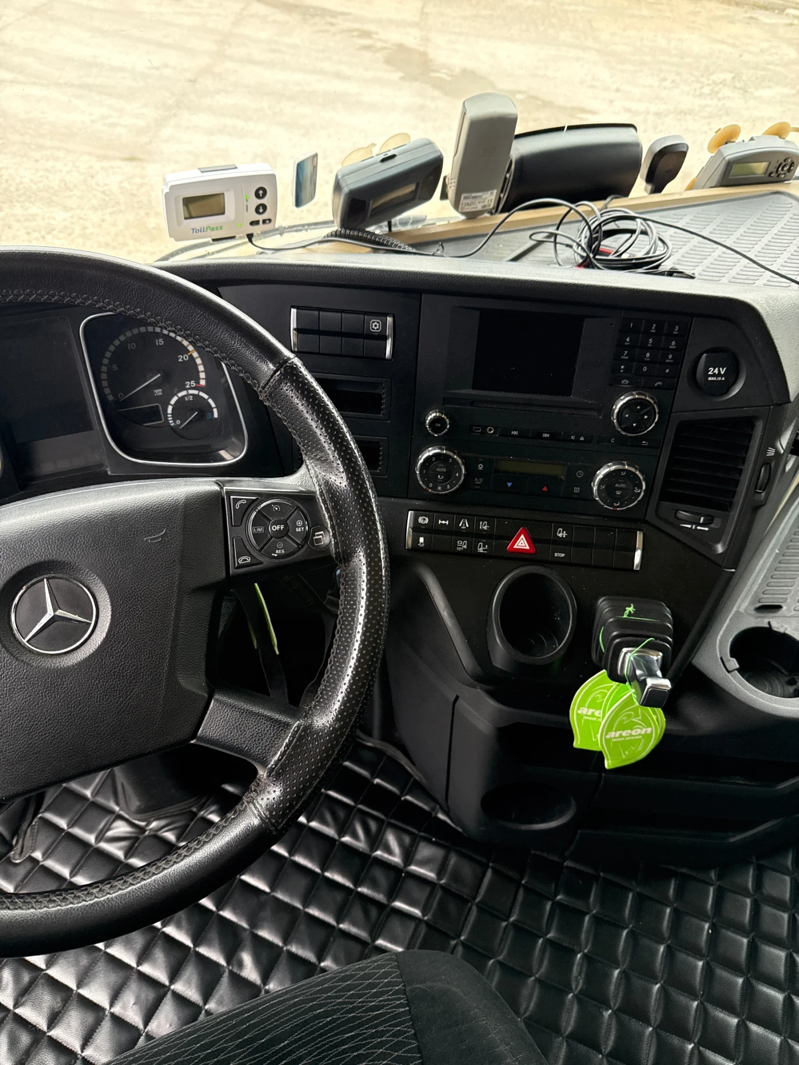 Mercedes-Benz Actros 1845 - изображение 7