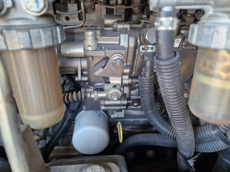 Багер Hitachi Zaxis 26U, снимка 10 - Индустриална техника - 53131662