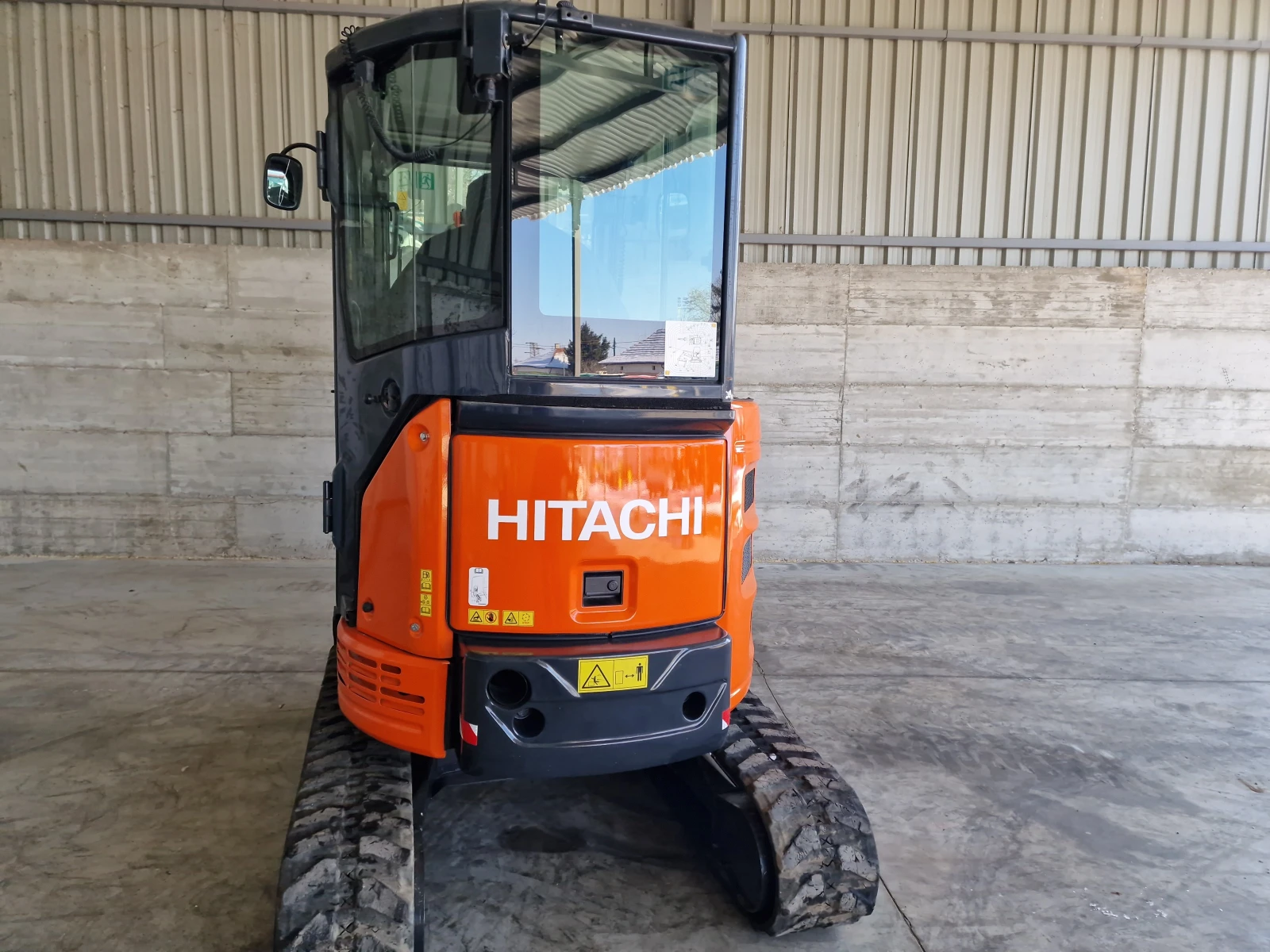 Багер Hitachi Zaxis 26U - изображение 2