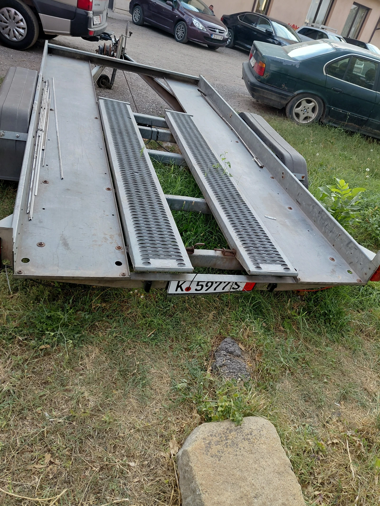 За автомобил Eduard, снимка 3 - Ремаркета - 56185243