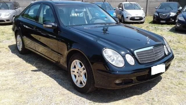 Светлини за Mercedes-Benz E 220, снимка 1 - Части - 21469772