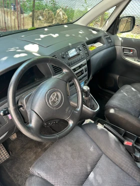 Toyota Corolla verso, снимка 5