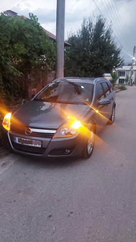 Opel Astra, снимка 1 - Автомобили и джипове - 45734279