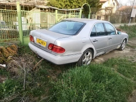 Mercedes-Benz E 300, снимка 6