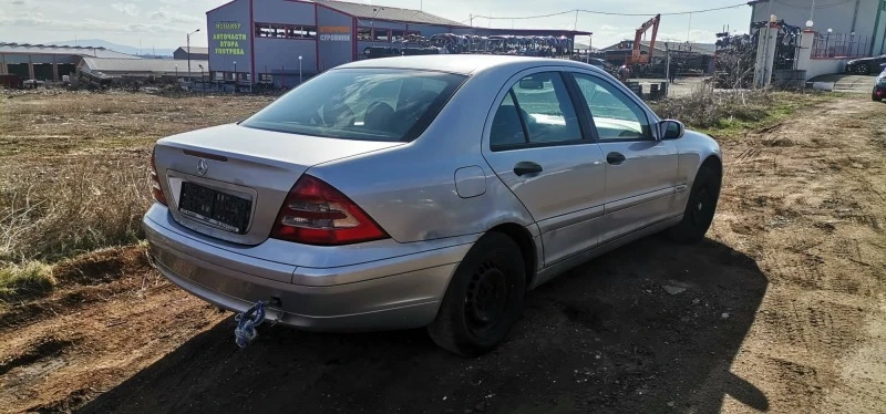 Mercedes-Benz 220 2.2, снимка 5 - Автомобили и джипове - 44304344