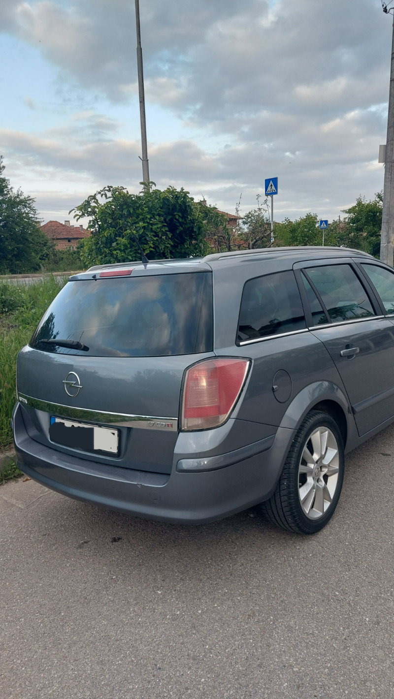 Opel Astra, снимка 9 - Автомобили и джипове - 45734279