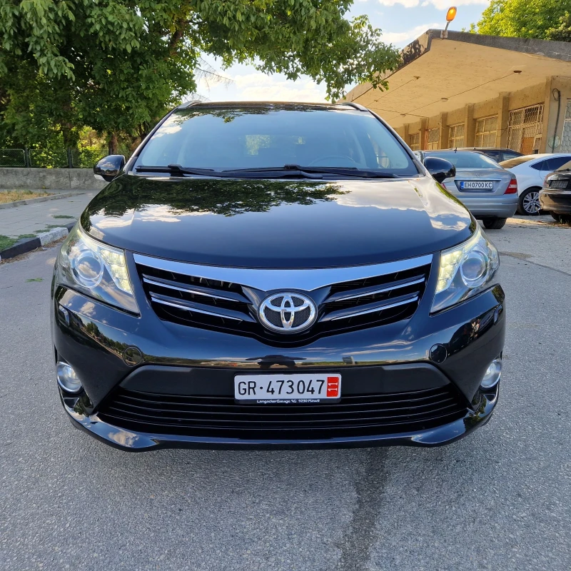 Toyota Avensis 2.0i НАВИ/КОЖА/КЕЙЛЕС/ПАНОРАМА FACELIFT ШВЕЙЦАРИЯ , снимка 2 - Автомобили и джипове - 47443517