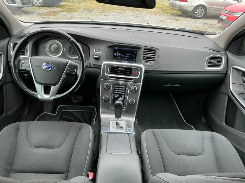 Volvo S60 2.0 D, снимка 11 - Автомобили и джипове - 48315169