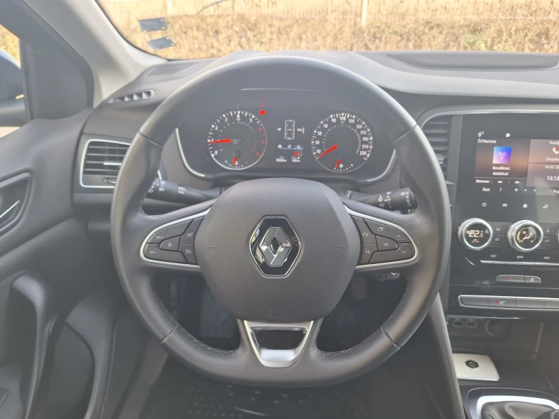 Renault Megane 1.3 TCe/ 140к.с., снимка 11 - Автомобили и джипове - 49256260