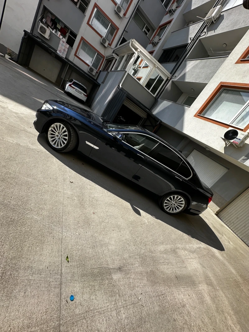 BMW 740, снимка 4 - Автомобили и джипове - 52456201