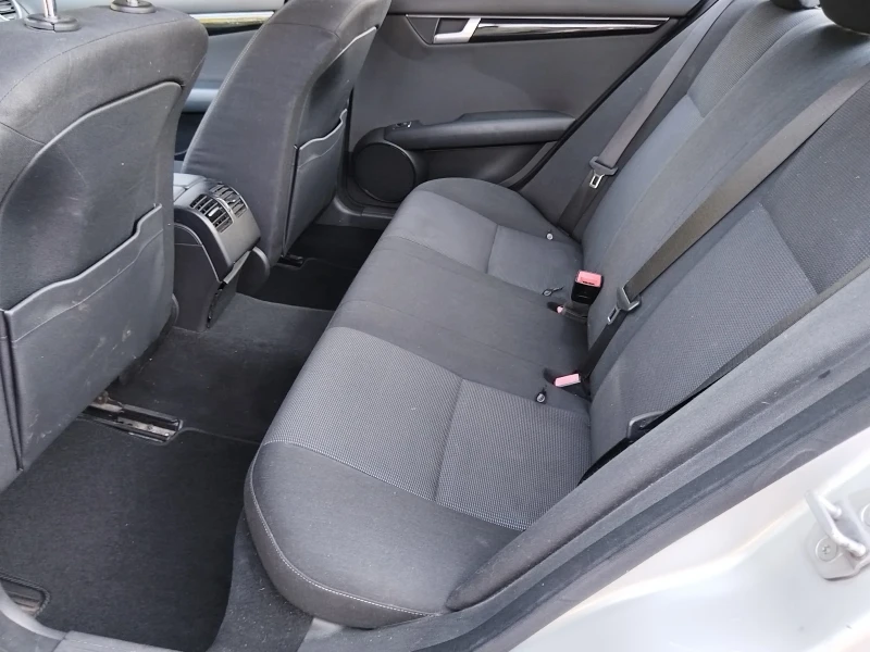Mercedes-Benz C 200 C200 CDI, снимка 10 - Автомобили и джипове - 52308957