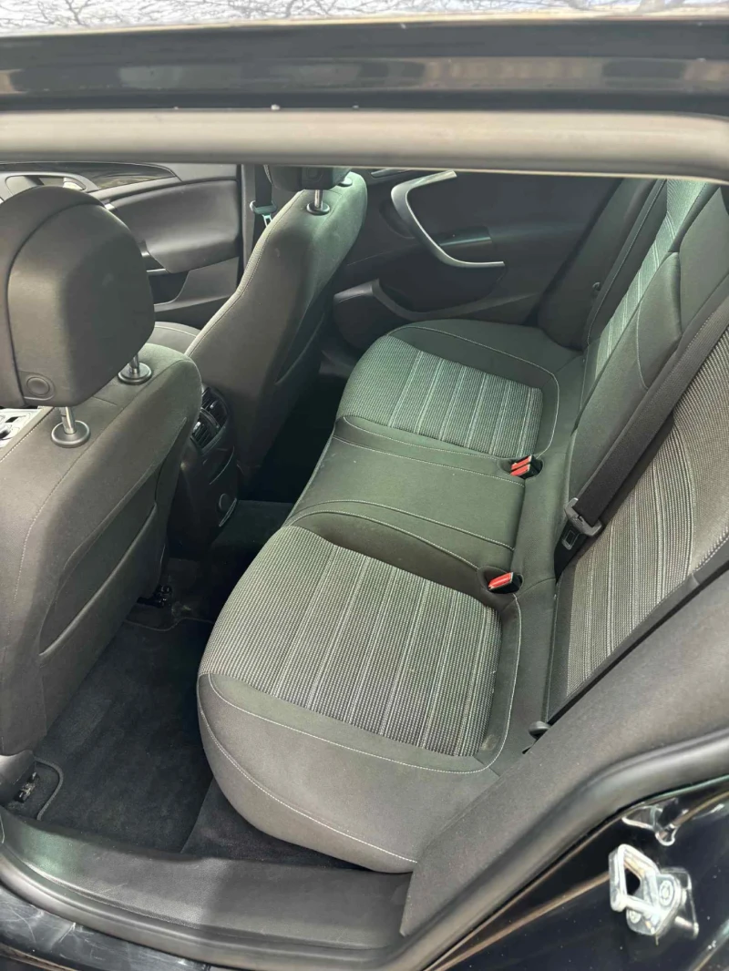 Opel Insignia, снимка 12 - Автомобили и джипове - 52795043