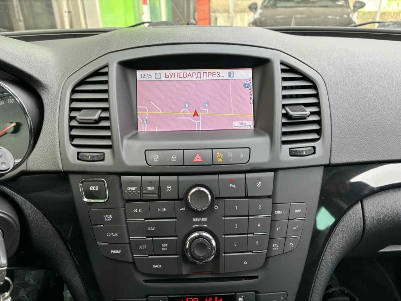 Opel Insignia, снимка 8 - Автомобили и джипове - 52795043