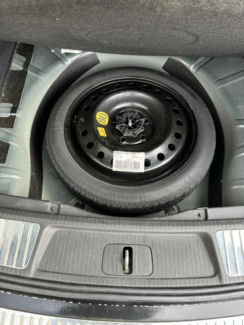 Opel Insignia, снимка 13 - Автомобили и джипове - 52795043