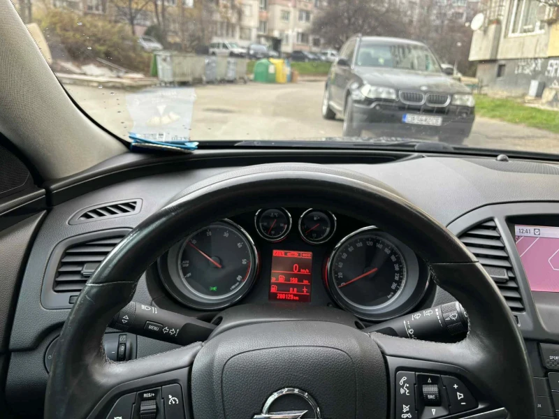 Opel Insignia, снимка 9 - Автомобили и джипове - 52795043