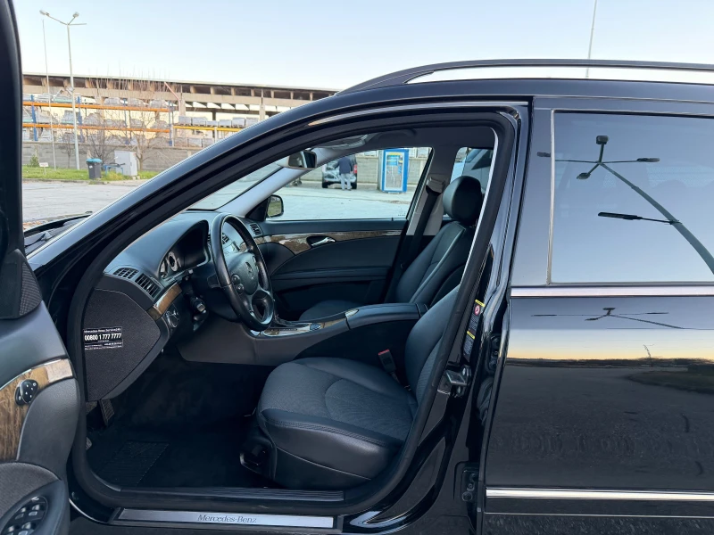 Mercedes-Benz E 200 Kompressor Avantgarde, снимка 12 - Автомобили и джипове - 52976820