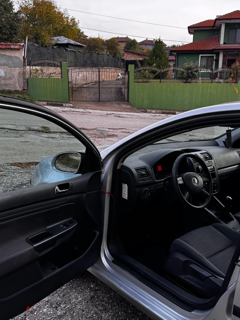 VW Golf, снимка 7 - Автомобили и джипове - 52989718