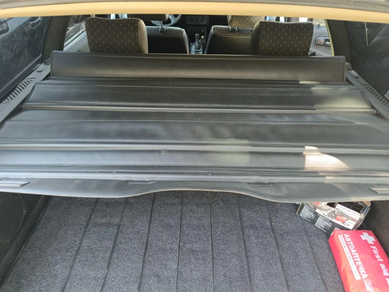 VW Passat, снимка 15 - Автомобили и джипове - 53221319