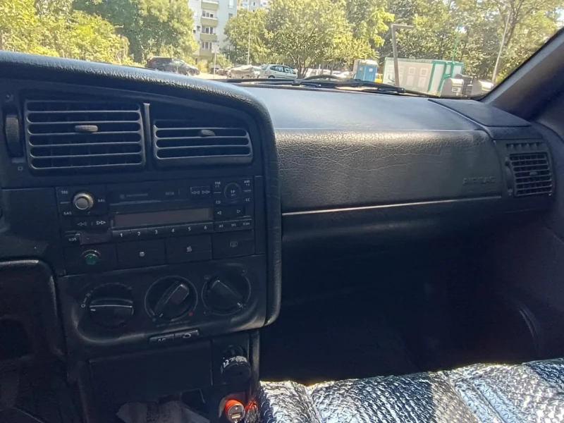 VW Passat, снимка 6 - Автомобили и джипове - 53221319