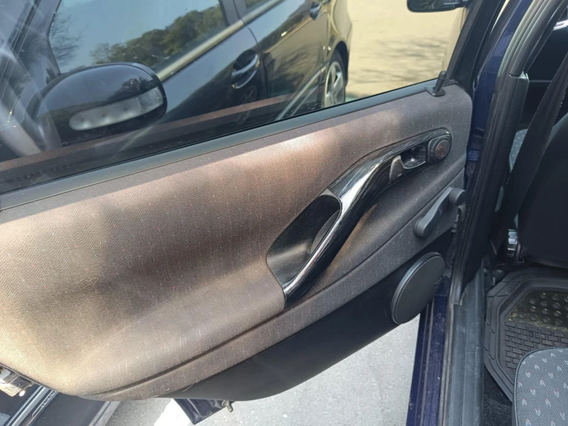 VW Passat, снимка 13 - Автомобили и джипове - 53221319