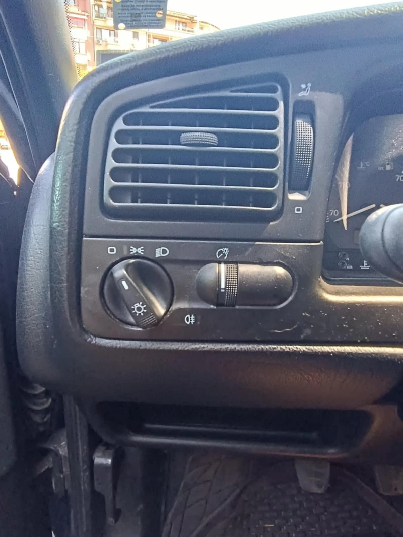 VW Passat, снимка 5 - Автомобили и джипове - 53221319