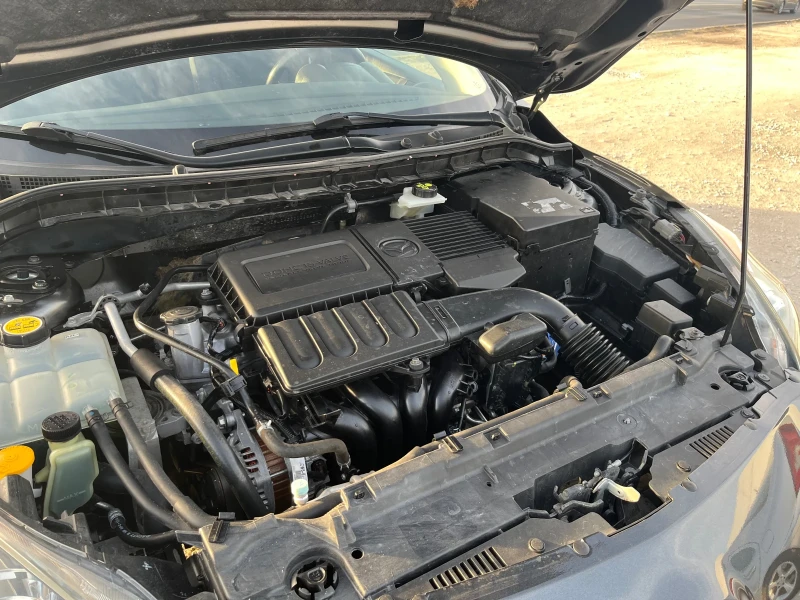 Mazda 3 1.6i-96705km, снимка 15 - Автомобили и джипове - 53275583