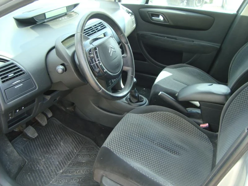 Citroen C4 1.6 HDI, снимка 12 - Автомобили и джипове - 25790595