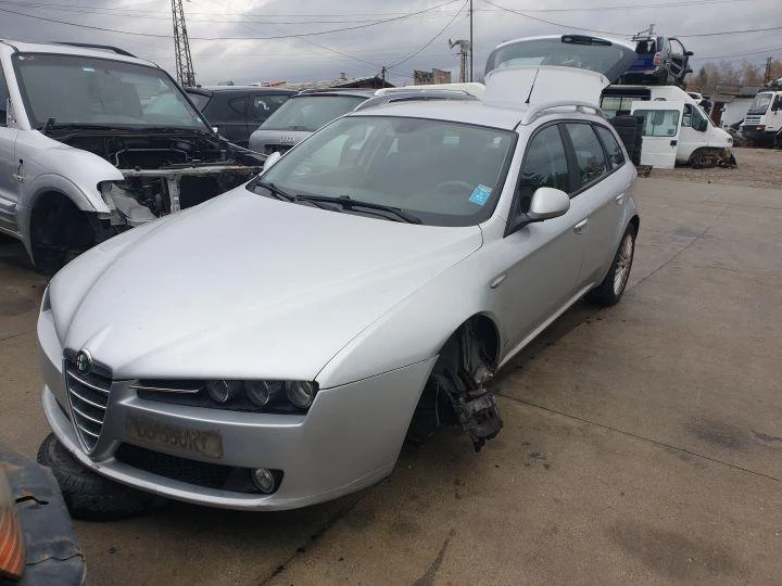 Alfa Romeo 159 sportwagon 1.9 JTDM - изображение 3