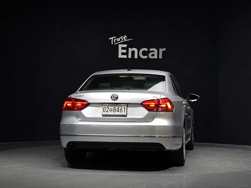 VW Passat  2.0 Tdi B7, снимка 4 - Автомобили и джипове - 55038328