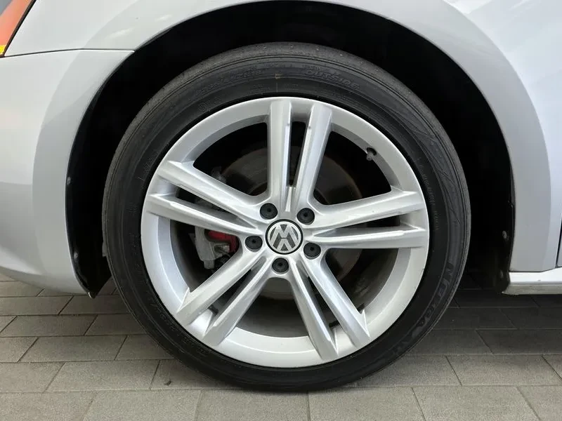 VW Passat  2.0 Tdi B7, снимка 5 - Автомобили и джипове - 55038328
