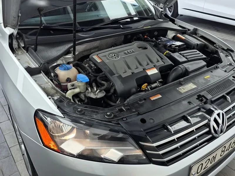 VW Passat  2.0 Tdi B7, снимка 6 - Автомобили и джипове - 55038328