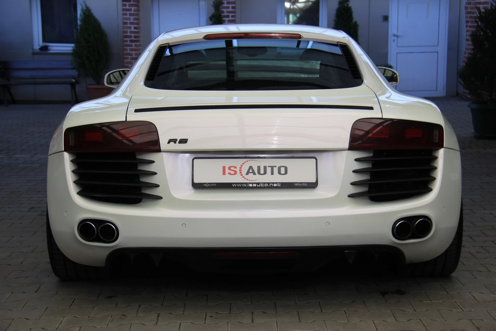 Audi R8 4.2FSI/Bang&Olufsen/FullLed/Quattro - изображение 5