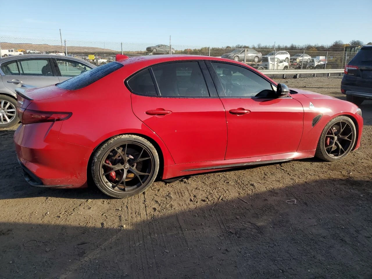 Alfa Romeo Giulia QUADRIFOGLIO  - изображение 3