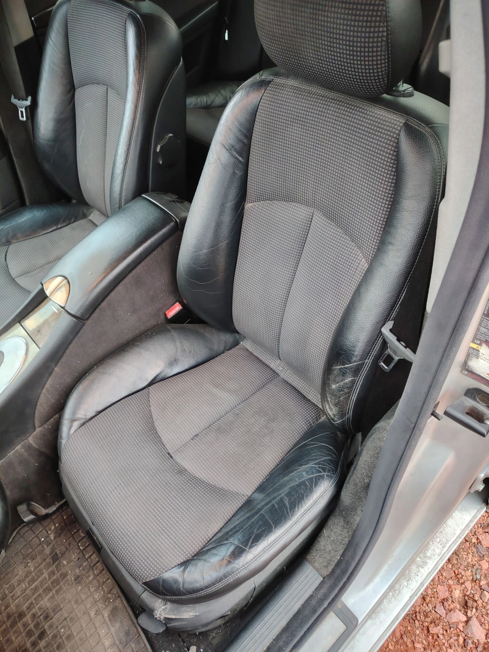 Mercedes-Benz E 270 2.7CDI - изображение 8
