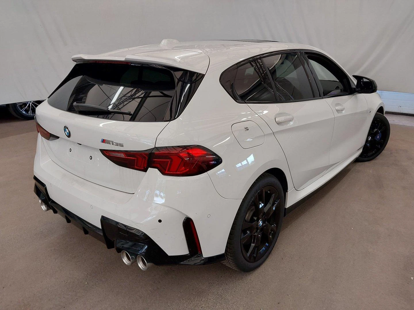 BMW 135 M  xDrive Steptronic - изображение 3