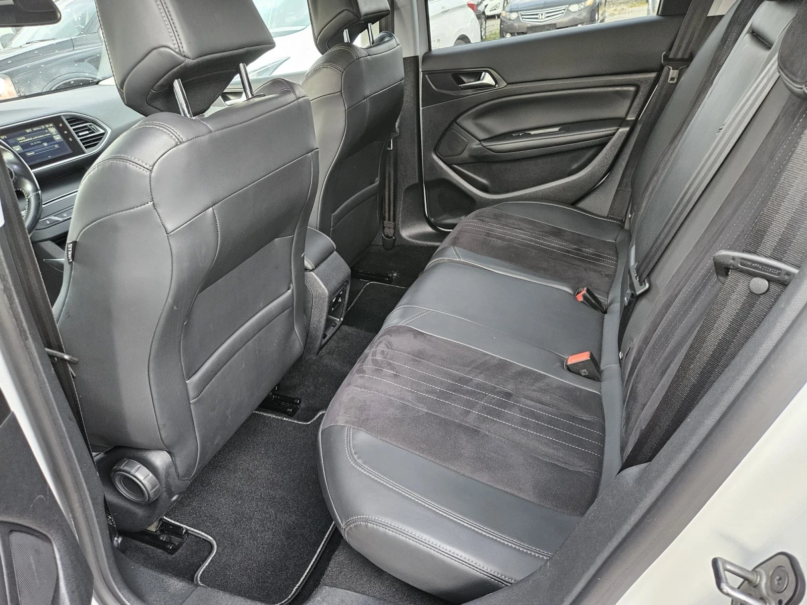 Peugeot 308 ALURE - изображение 8